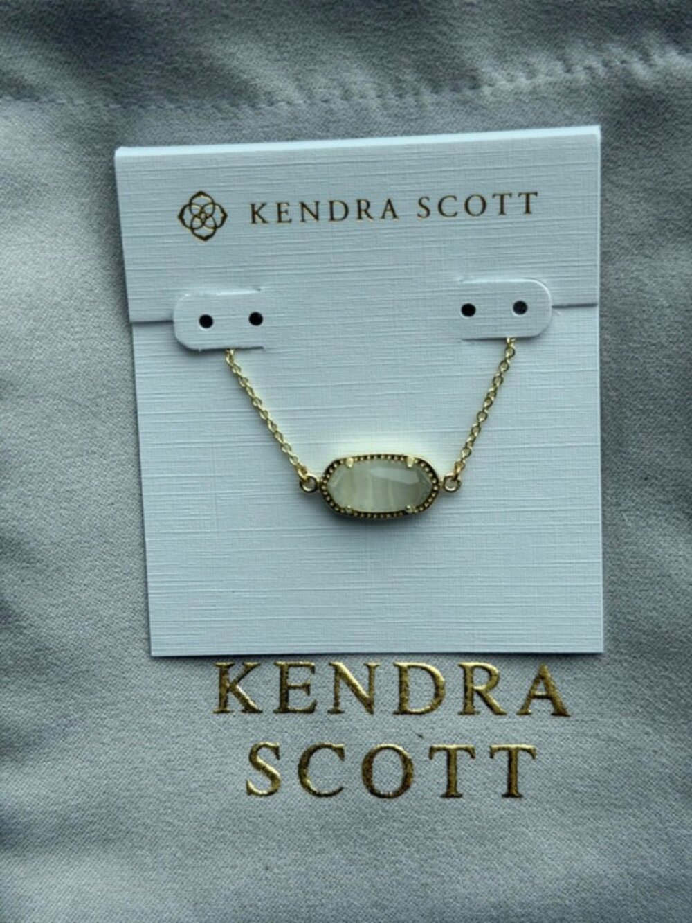 Kendra Scott white pendant bracelet